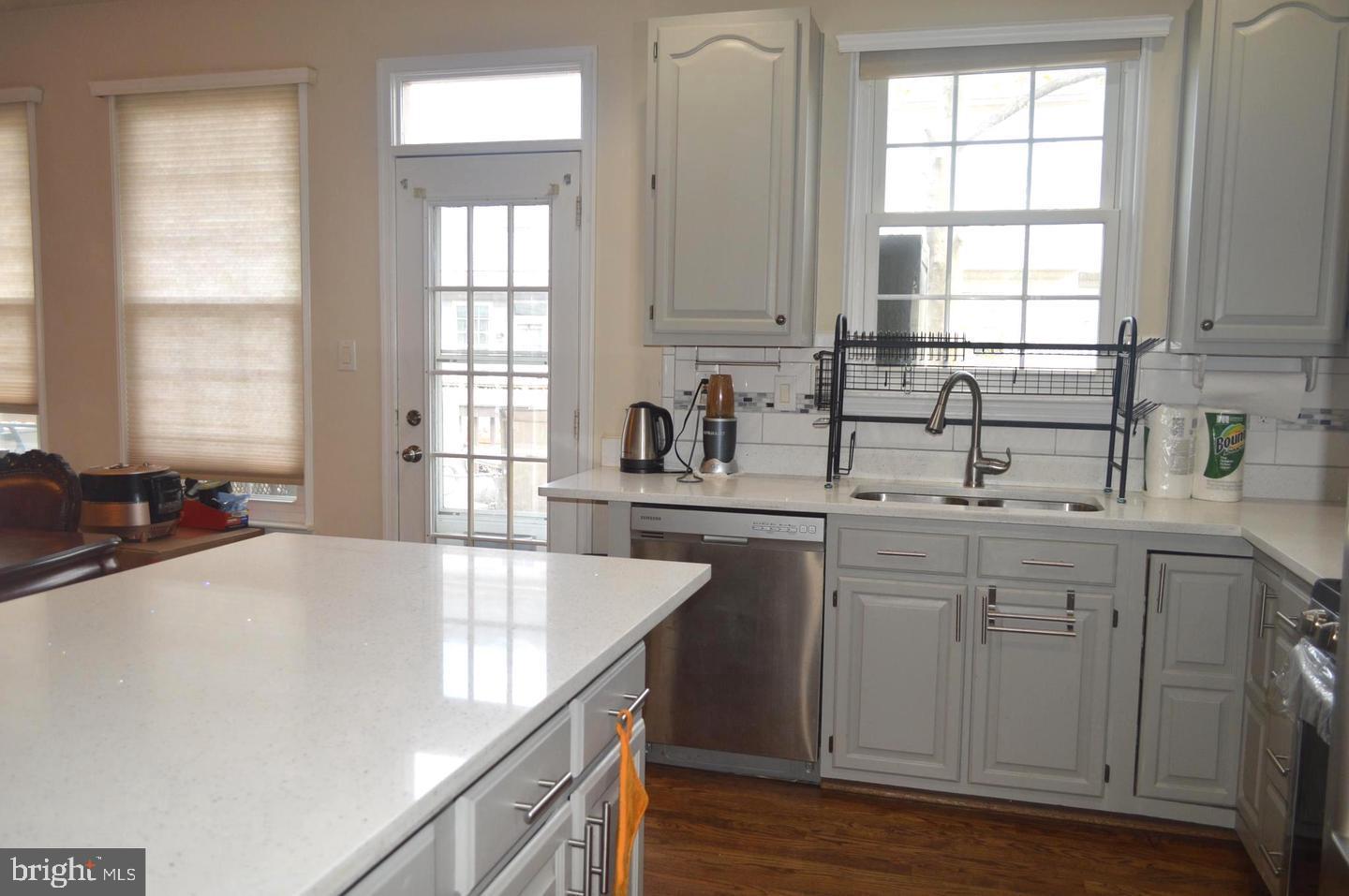 SULLY STATION II - Residential Lease