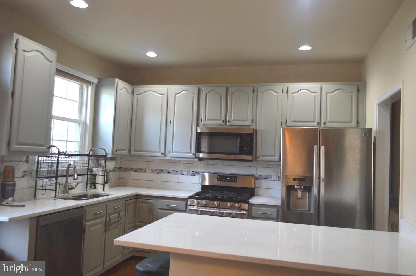 SULLY STATION II - Residential Lease