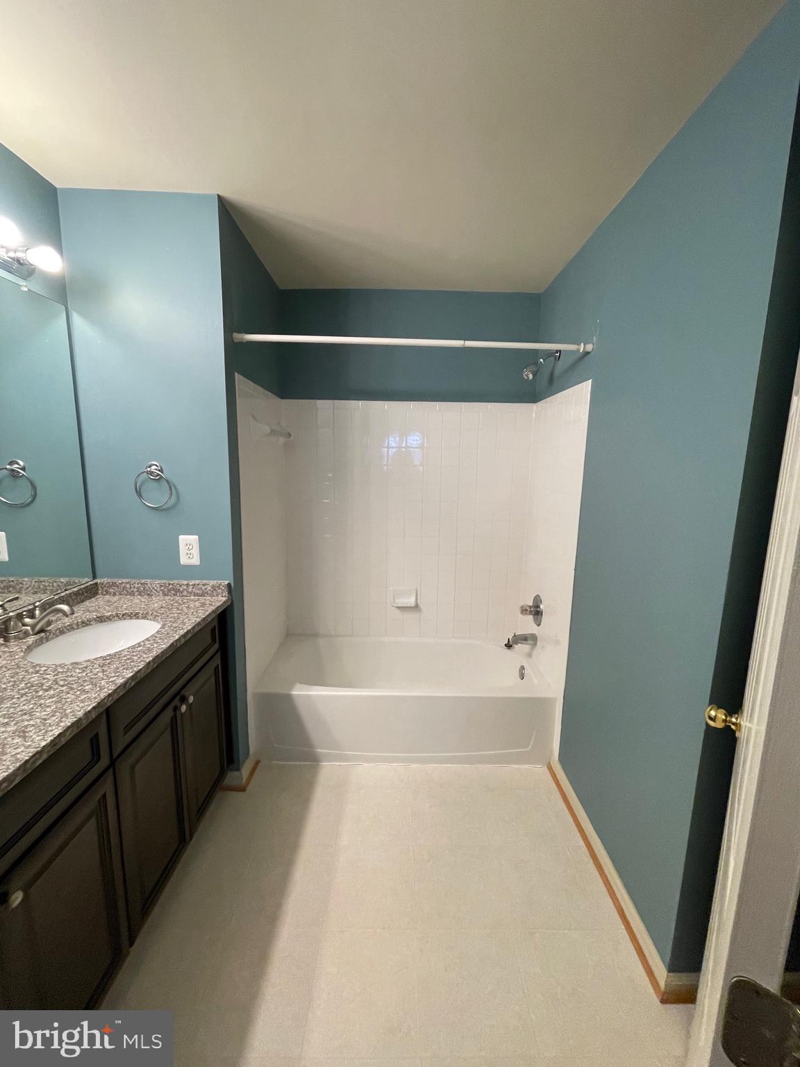 PINEY ORCHARD - Residential Lease