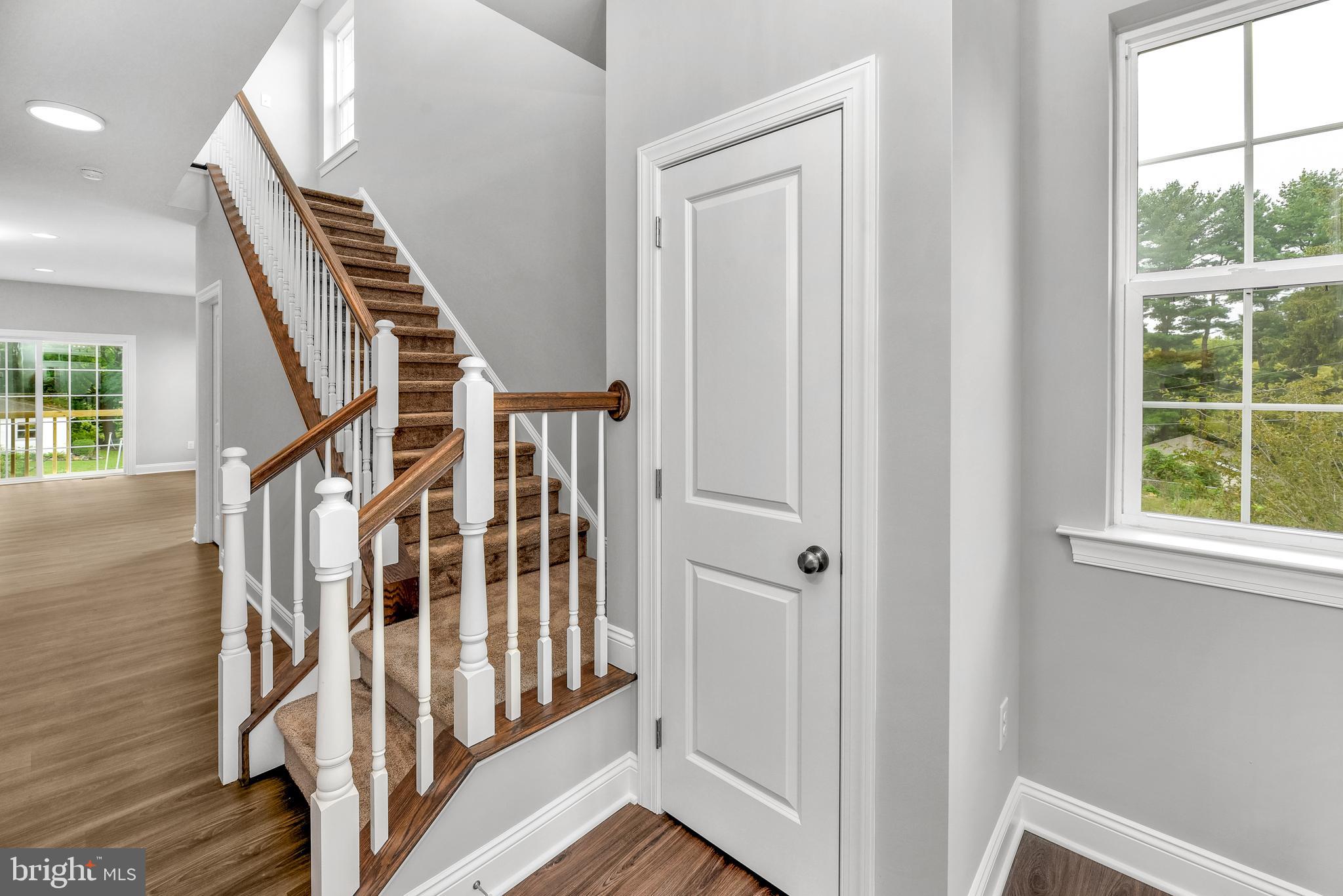 STENNING HILLS - Residential