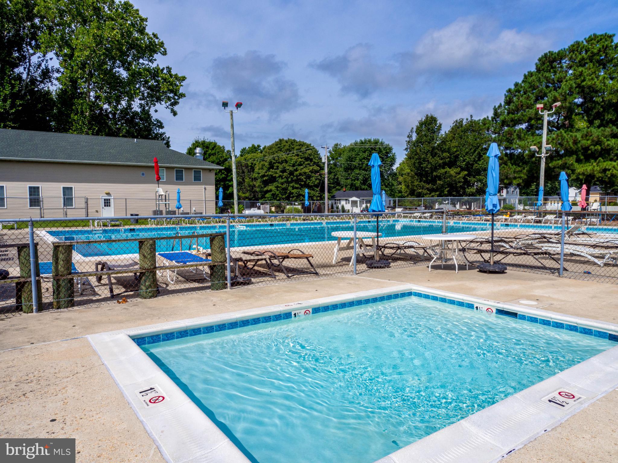 CLOVERFIELDS - Residential