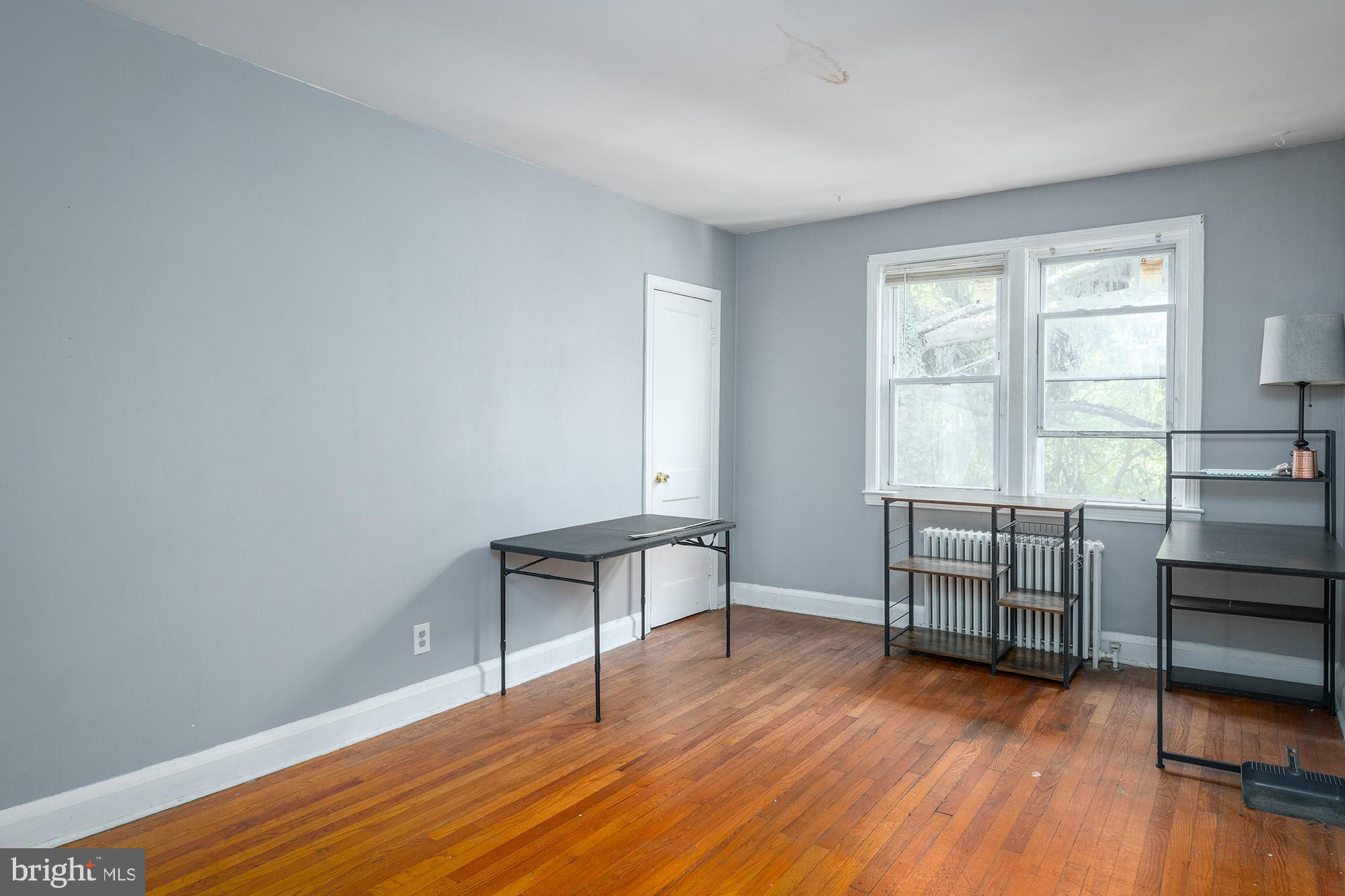 GLEN OAKS - Residential Income