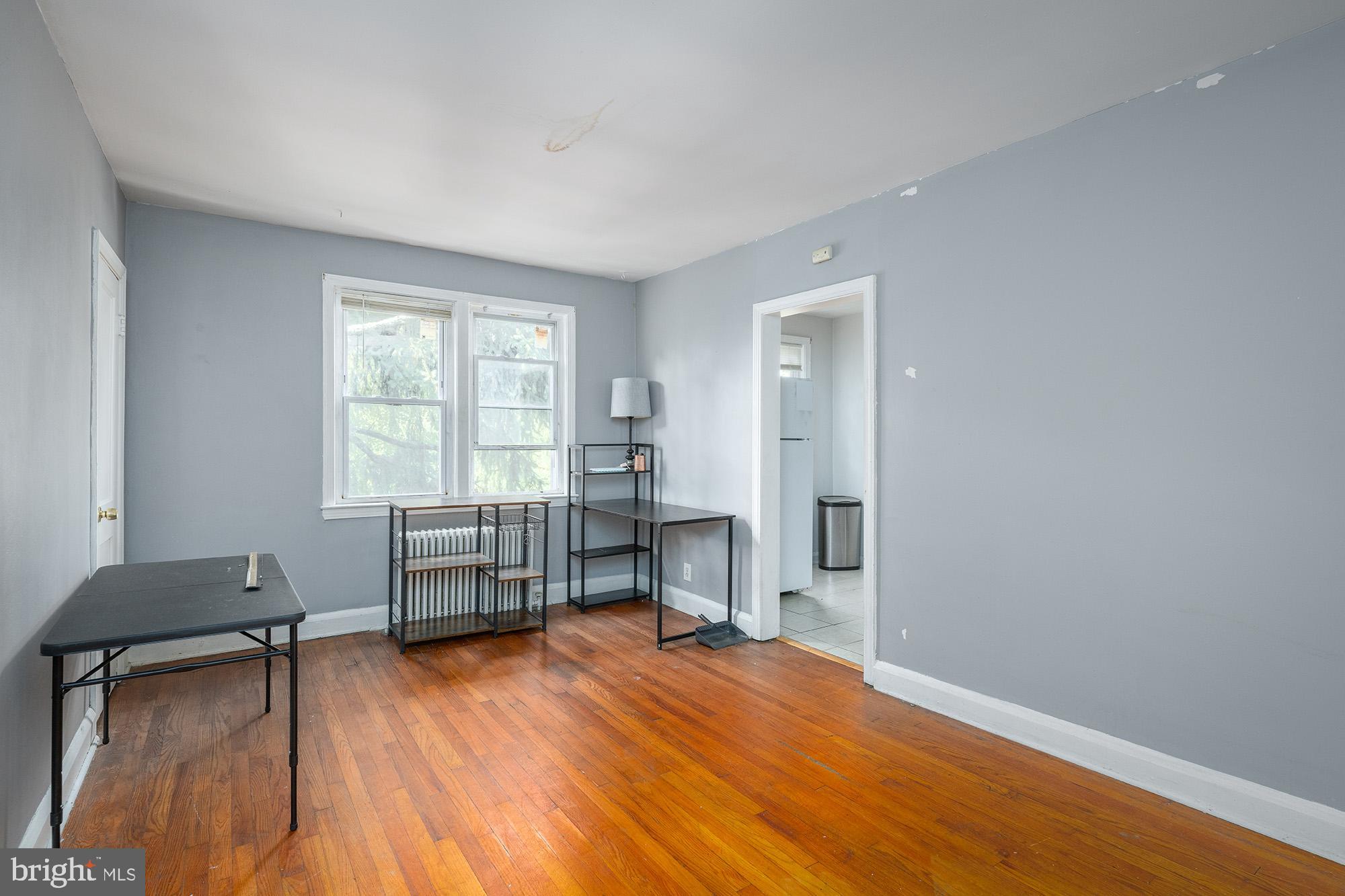 GLEN OAKS - Residential Income