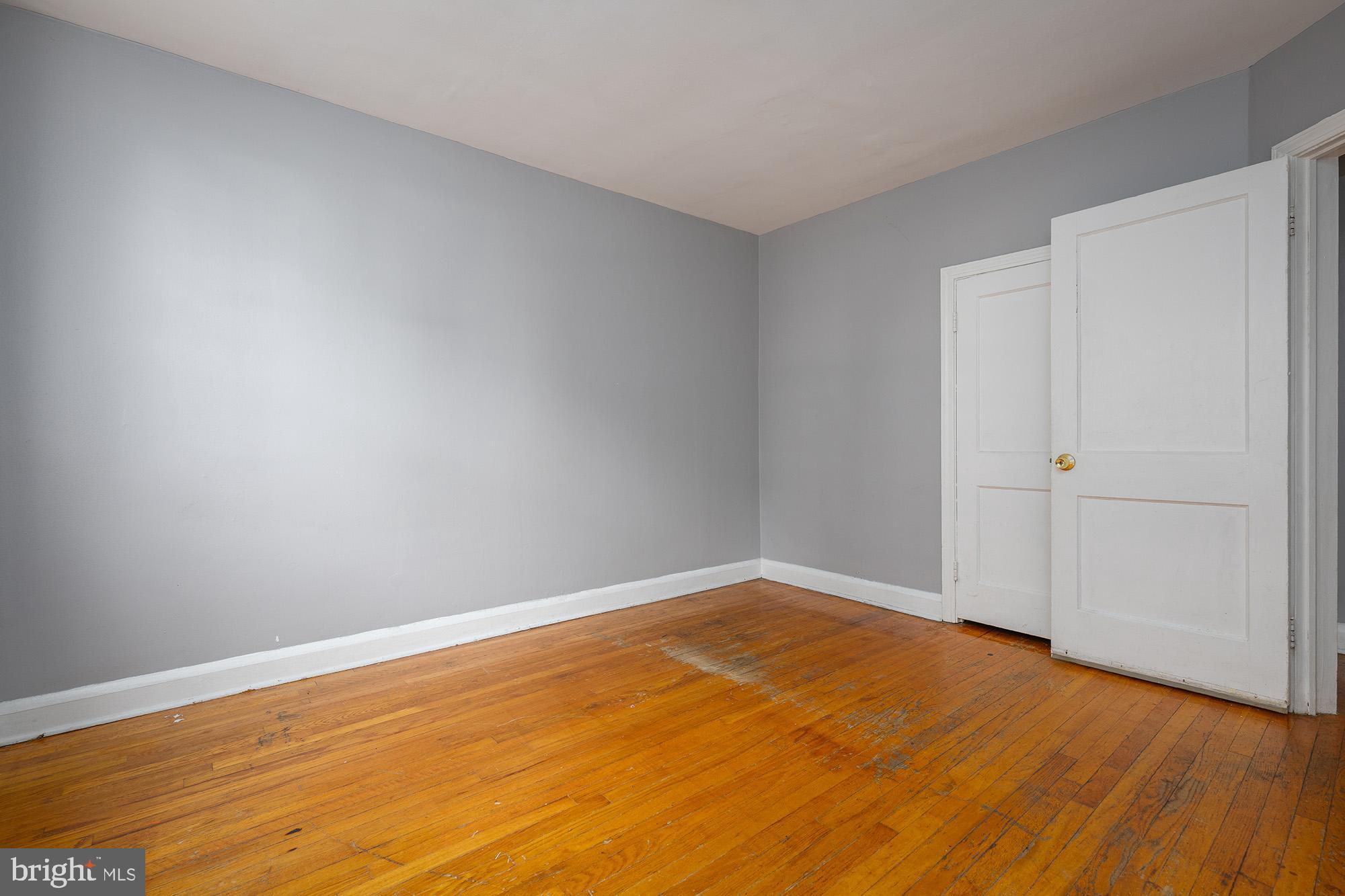 GLEN OAKS - Residential Income