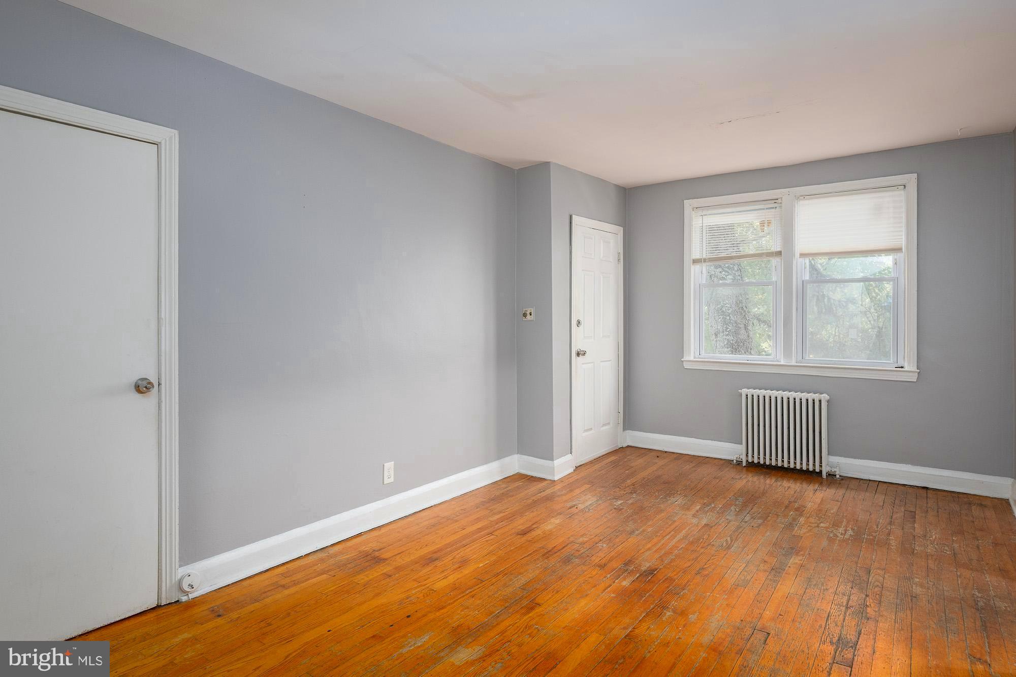 GLEN OAKS - Residential Income