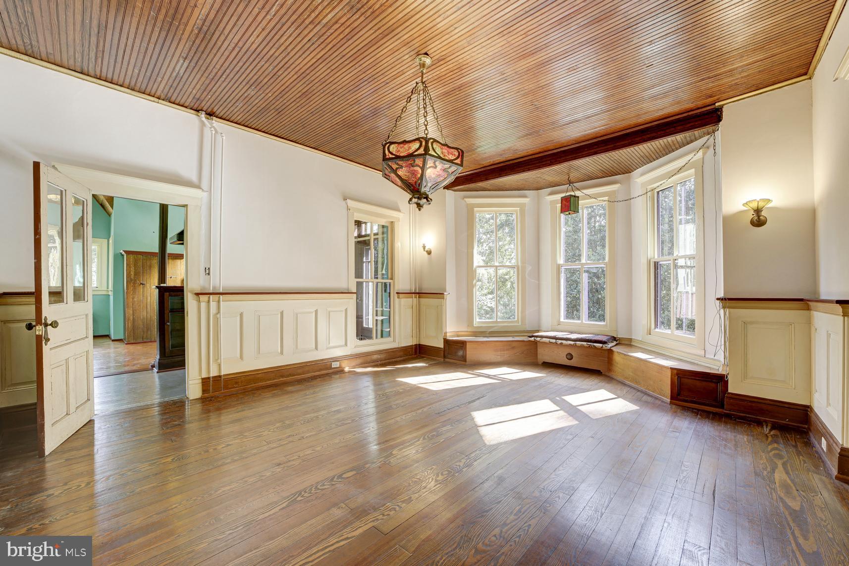 WASHINGTON GROVE - Residential