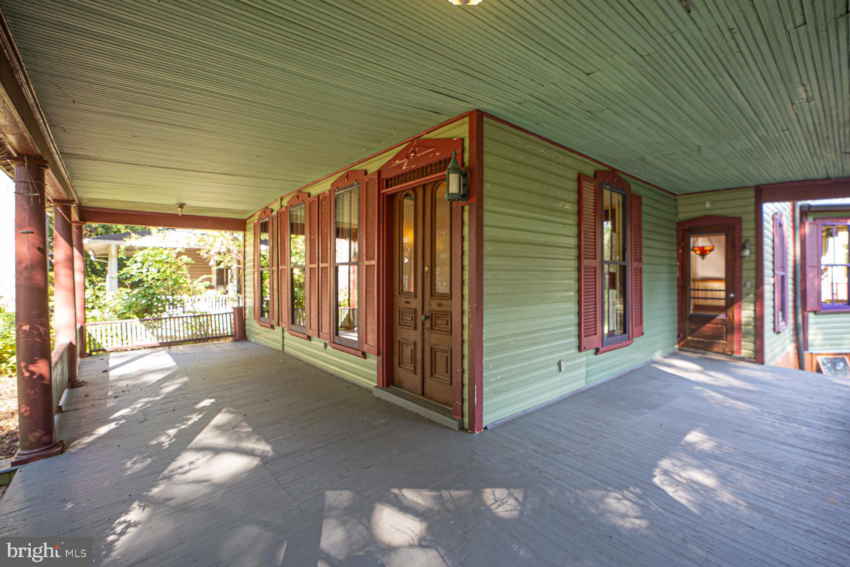 WASHINGTON GROVE - Residential