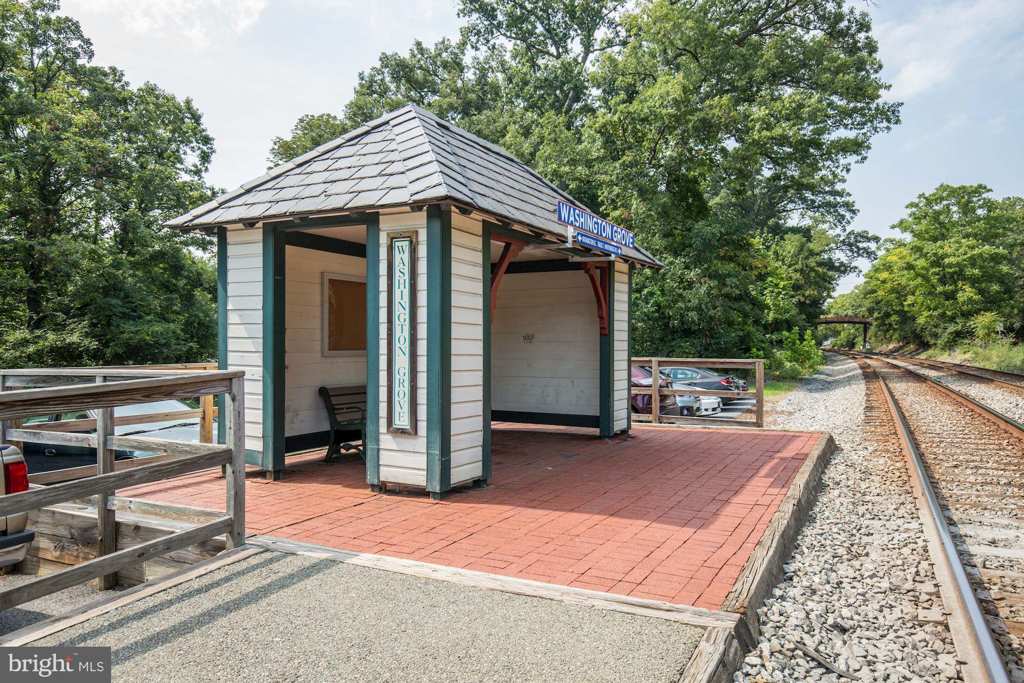 WASHINGTON GROVE - Residential