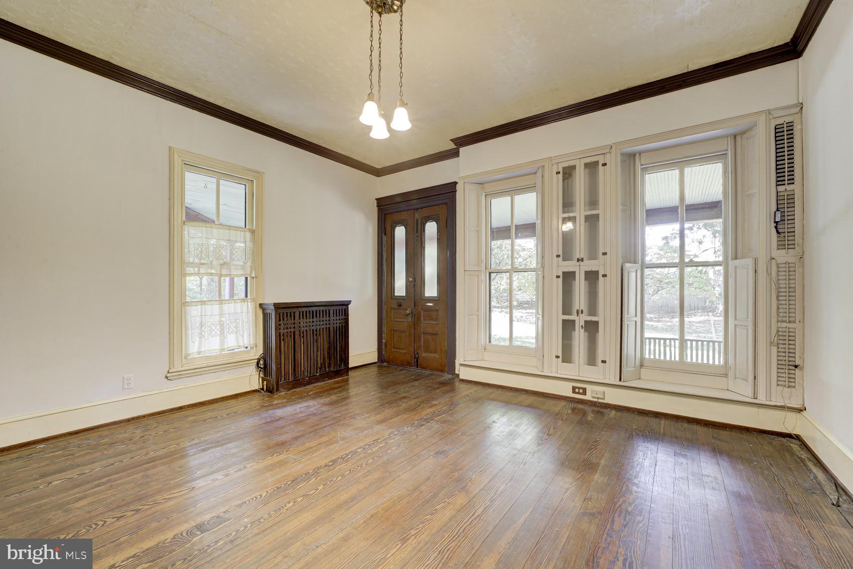 WASHINGTON GROVE - Residential