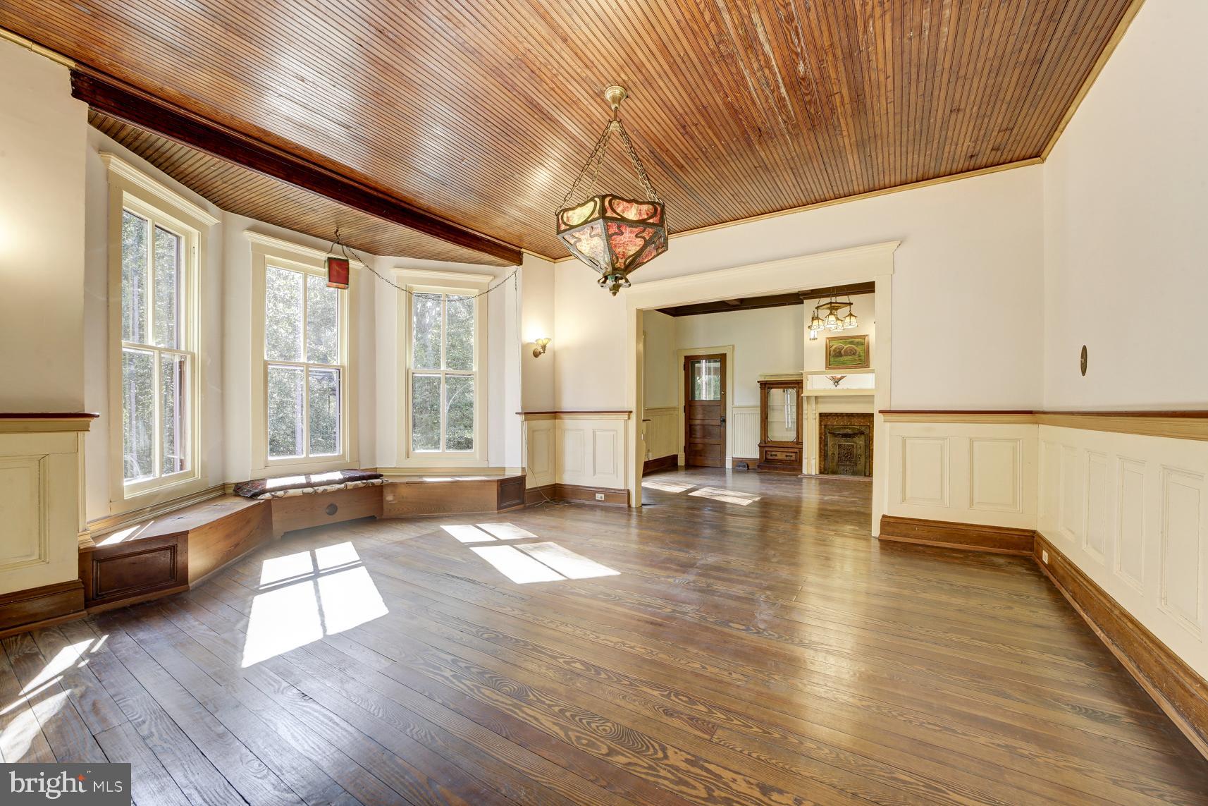 WASHINGTON GROVE - Residential