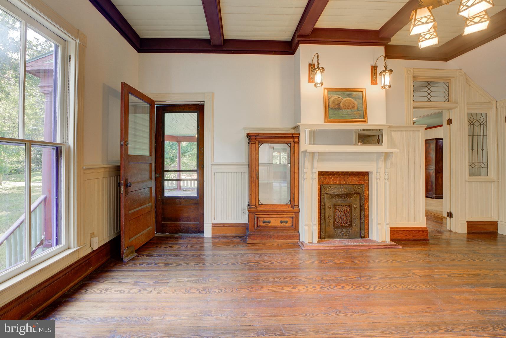 WASHINGTON GROVE - Residential