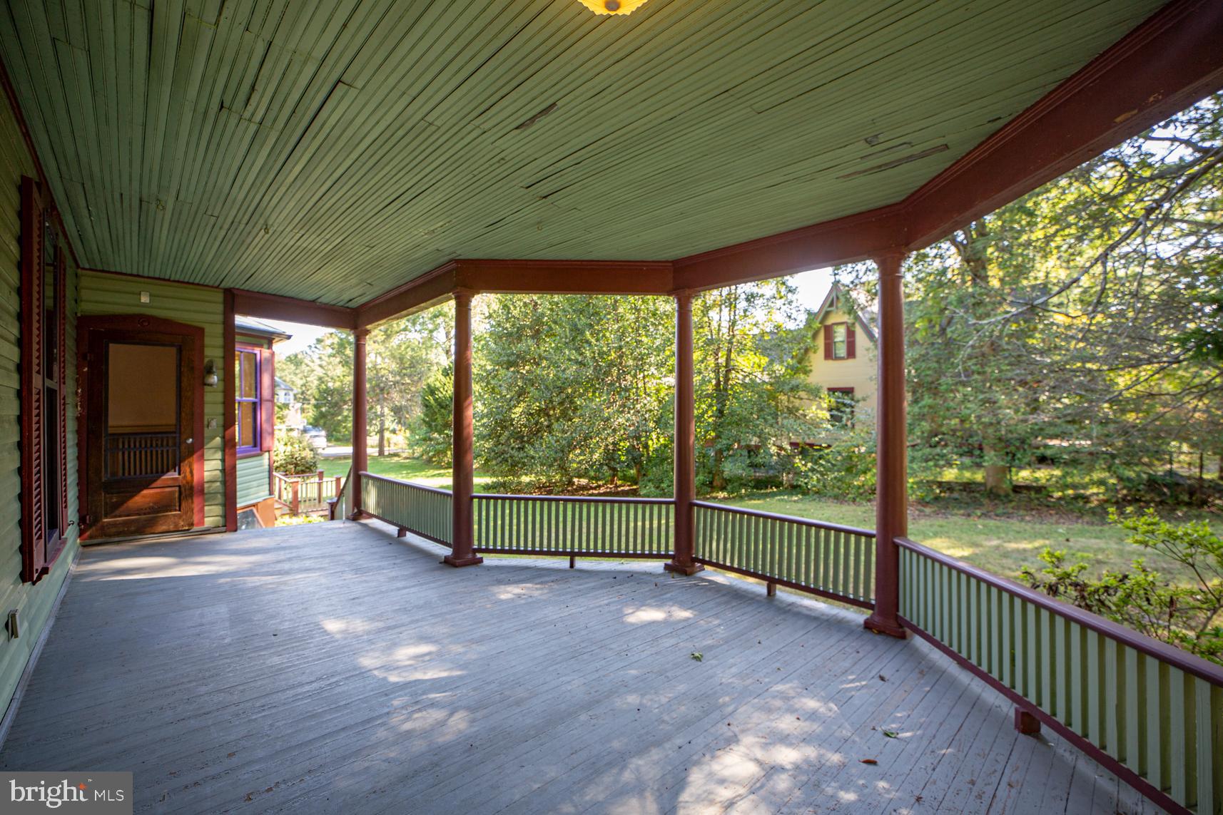 WASHINGTON GROVE - Residential