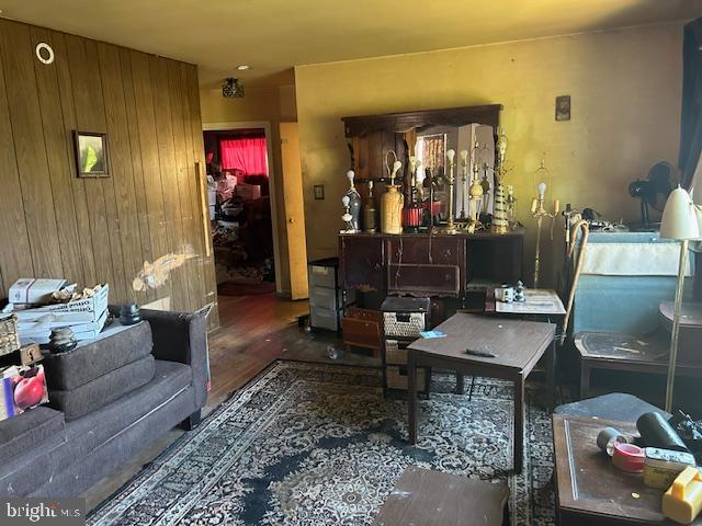 SILVER SPRING - Residential