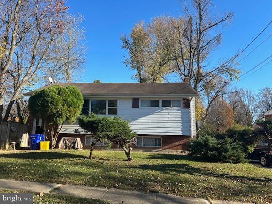 This  is a combination estate sale and pre-approved short sale, being sold "as is" and the buyer being responsible for all closing costs. The property is a 3Bd/2.5ba split foyer that requires a complete re-hab. The 1st floor has 3Bd, 2 ba, living room, dining room and kitchen.  The lower level has  been partially finished, has a half bath and rear entrance.