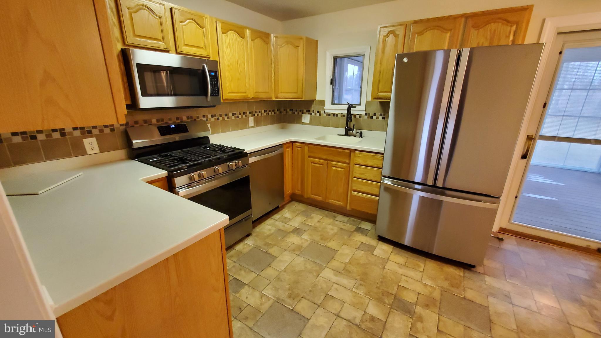 LAKE RIDGE - Residential