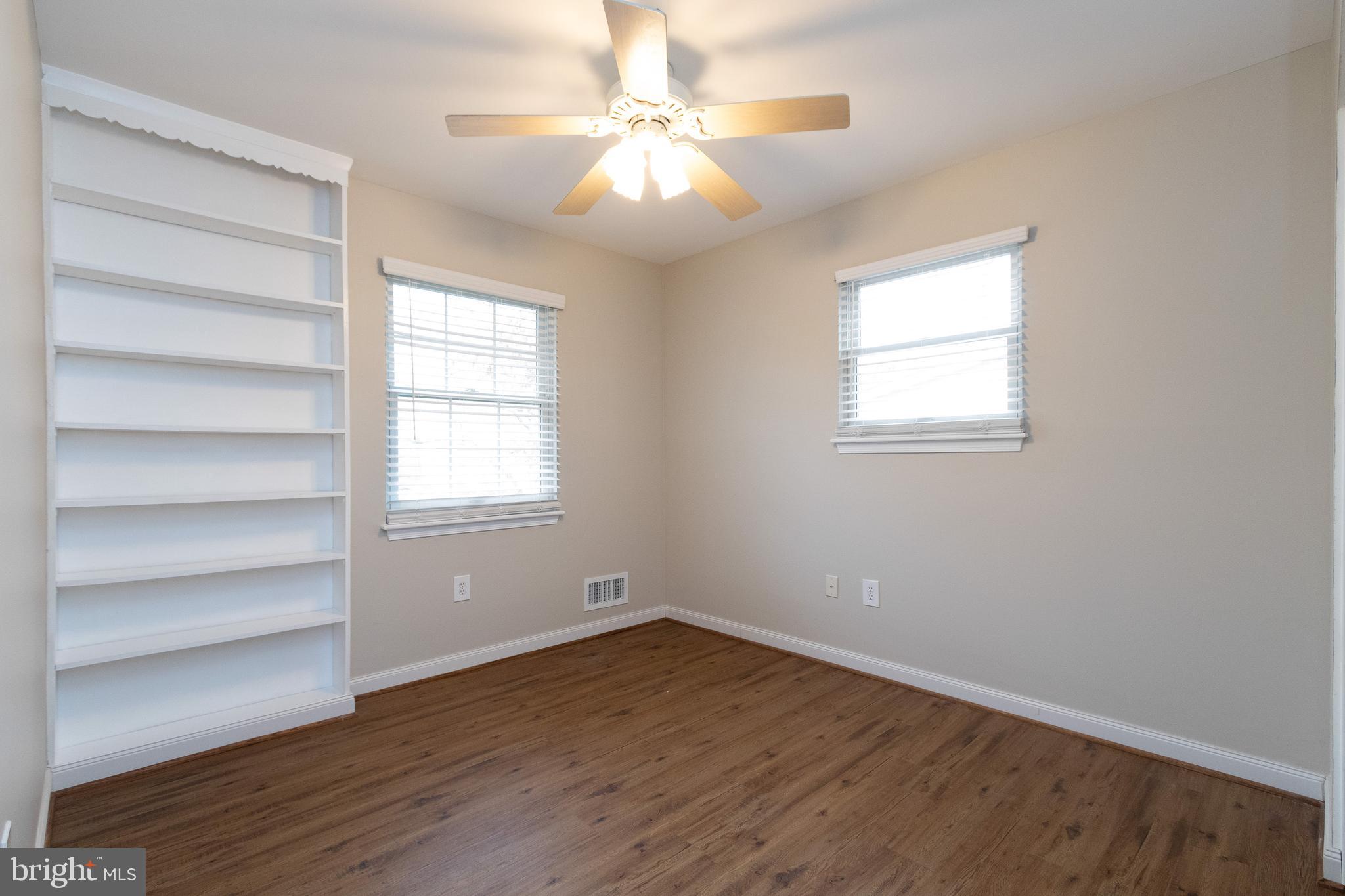 LAKE RIDGE - Residential