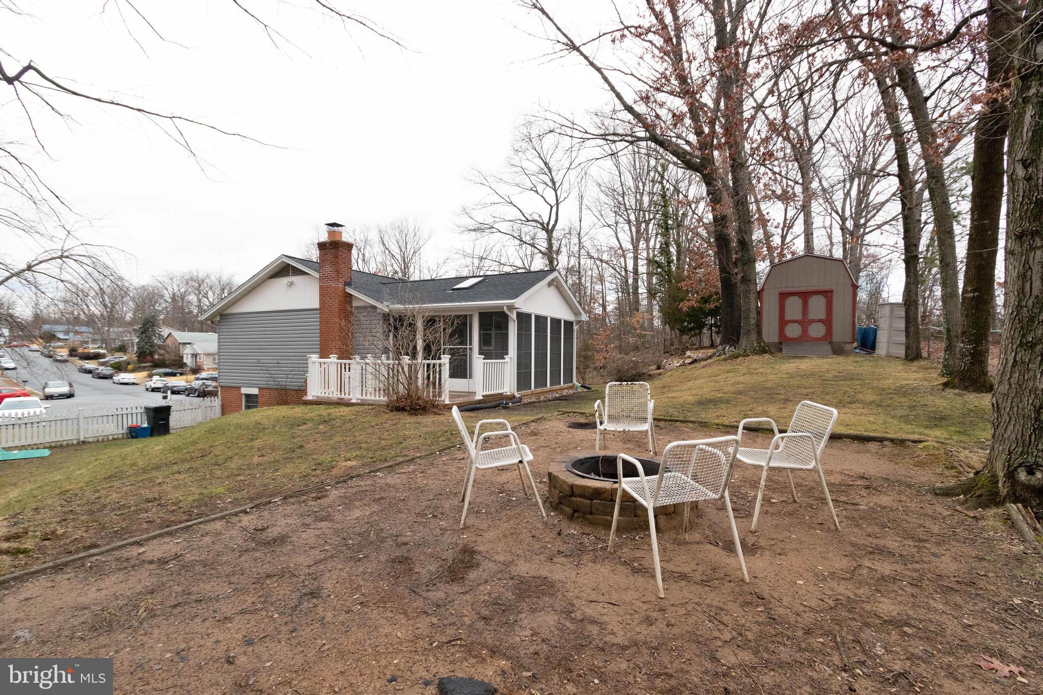 LAKE RIDGE - Residential