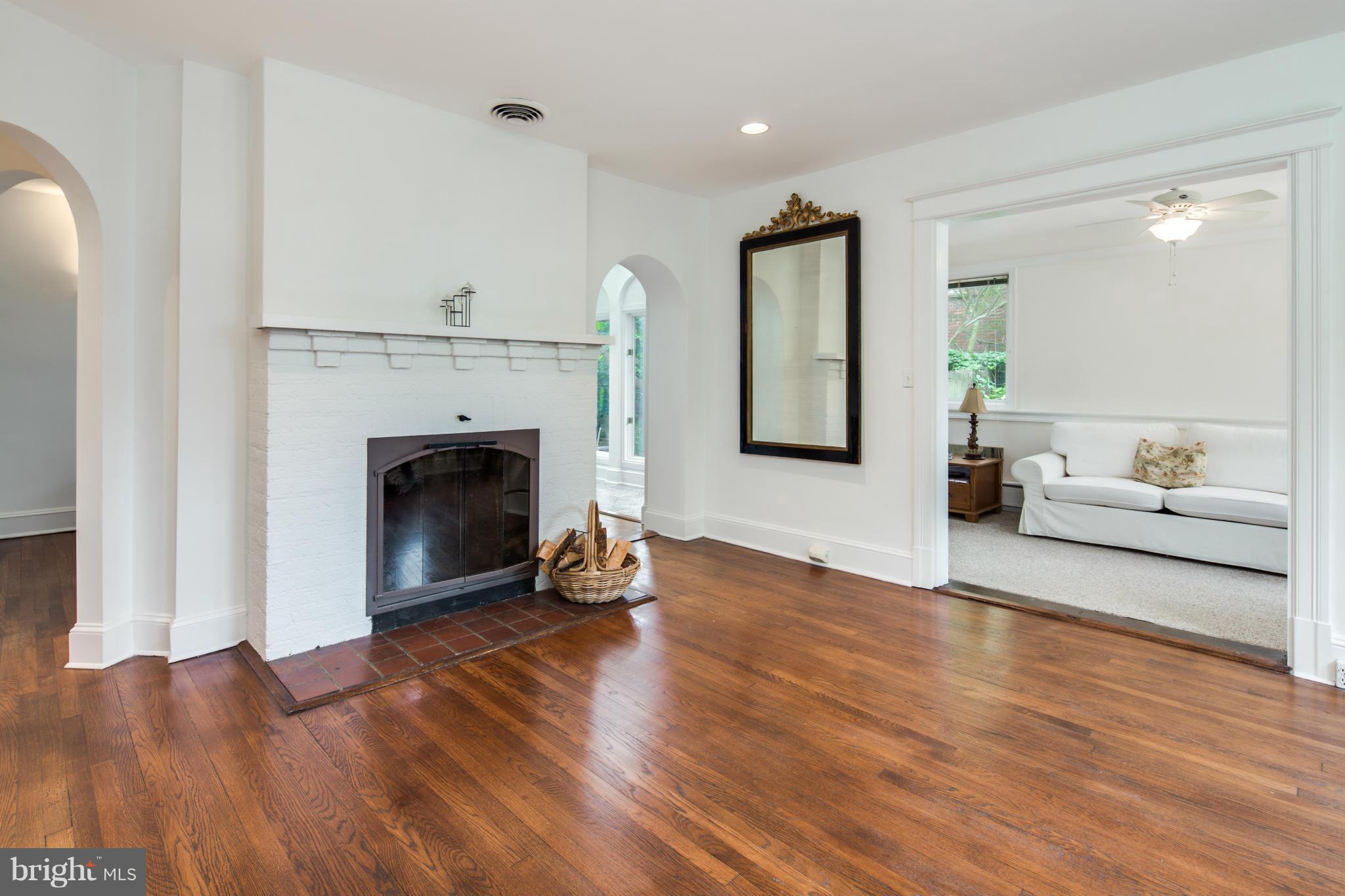 CHEVY CHASE - Residential Lease