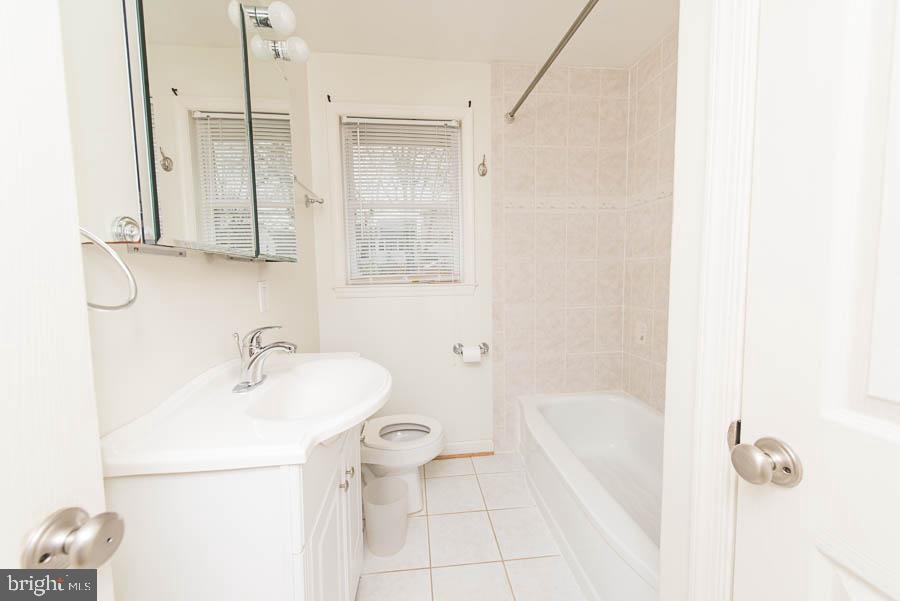 ROCKCREST - Residential Lease