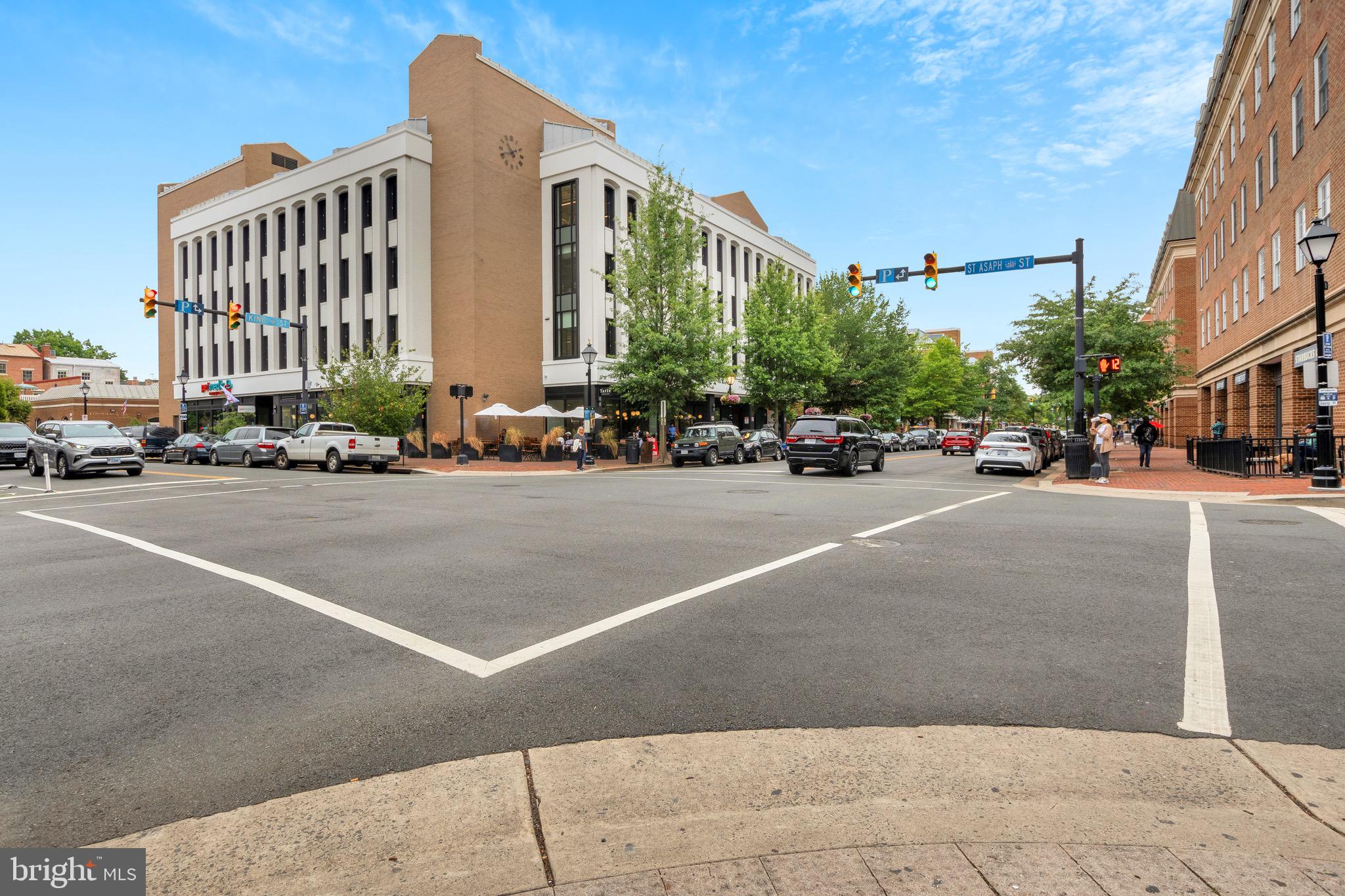 OLD TOWN ALEXANDRIA - Residential
