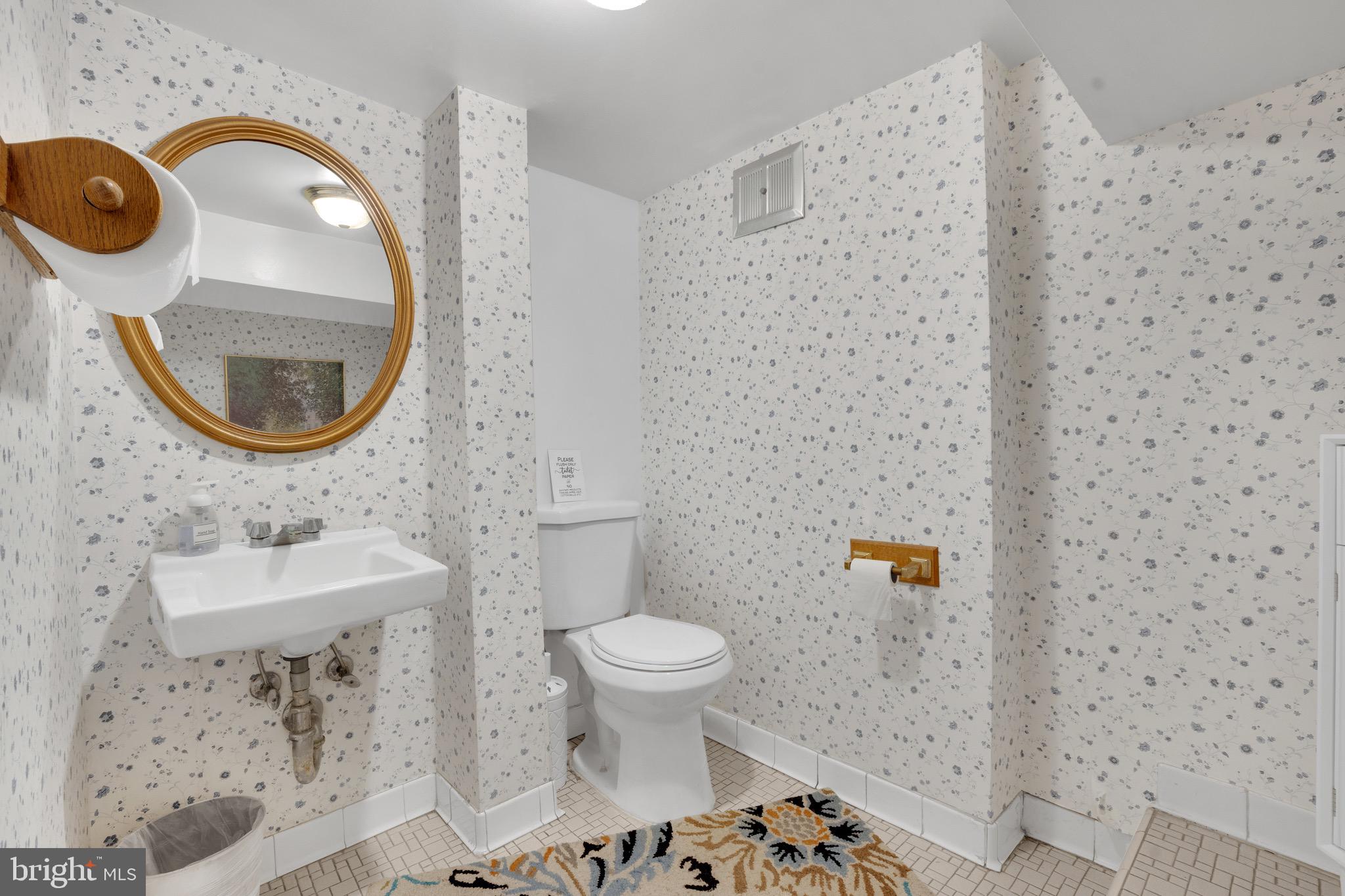 OLD TOWN ALEXANDRIA - Residential