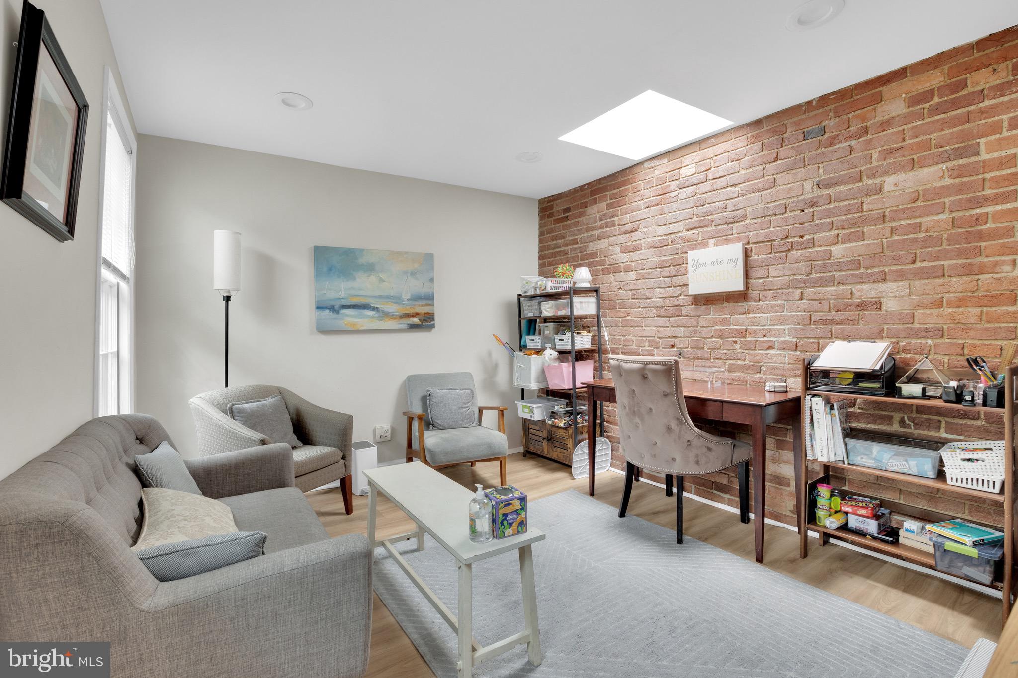 OLD TOWN ALEXANDRIA - Residential