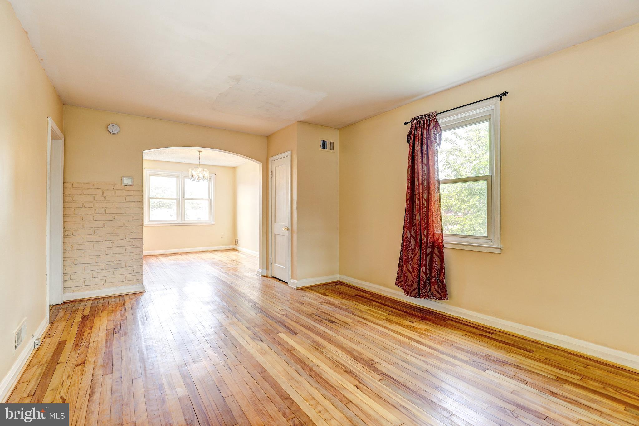 DUNDALK VILLAGE - Residential