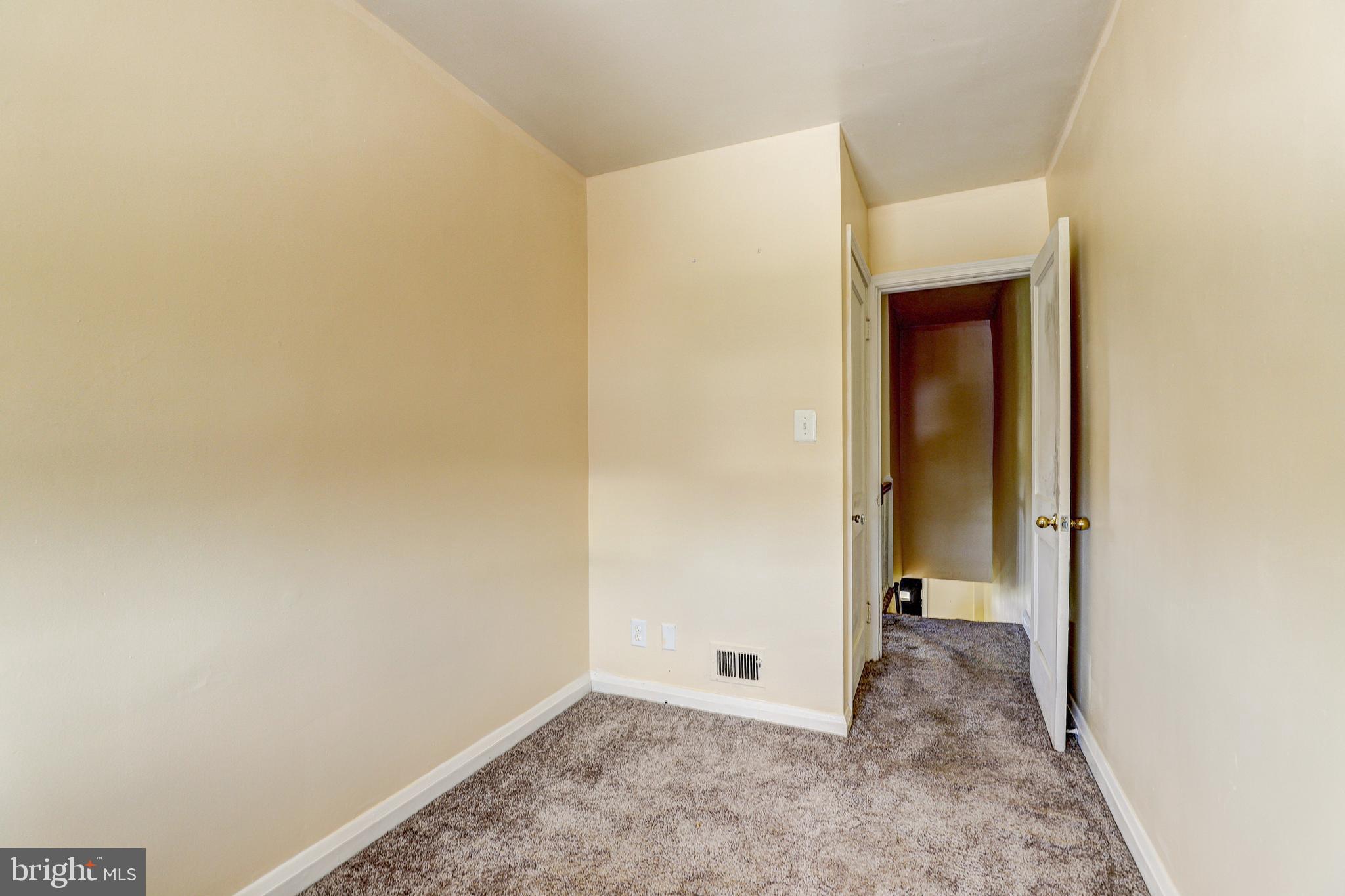 DUNDALK VILLAGE - Residential