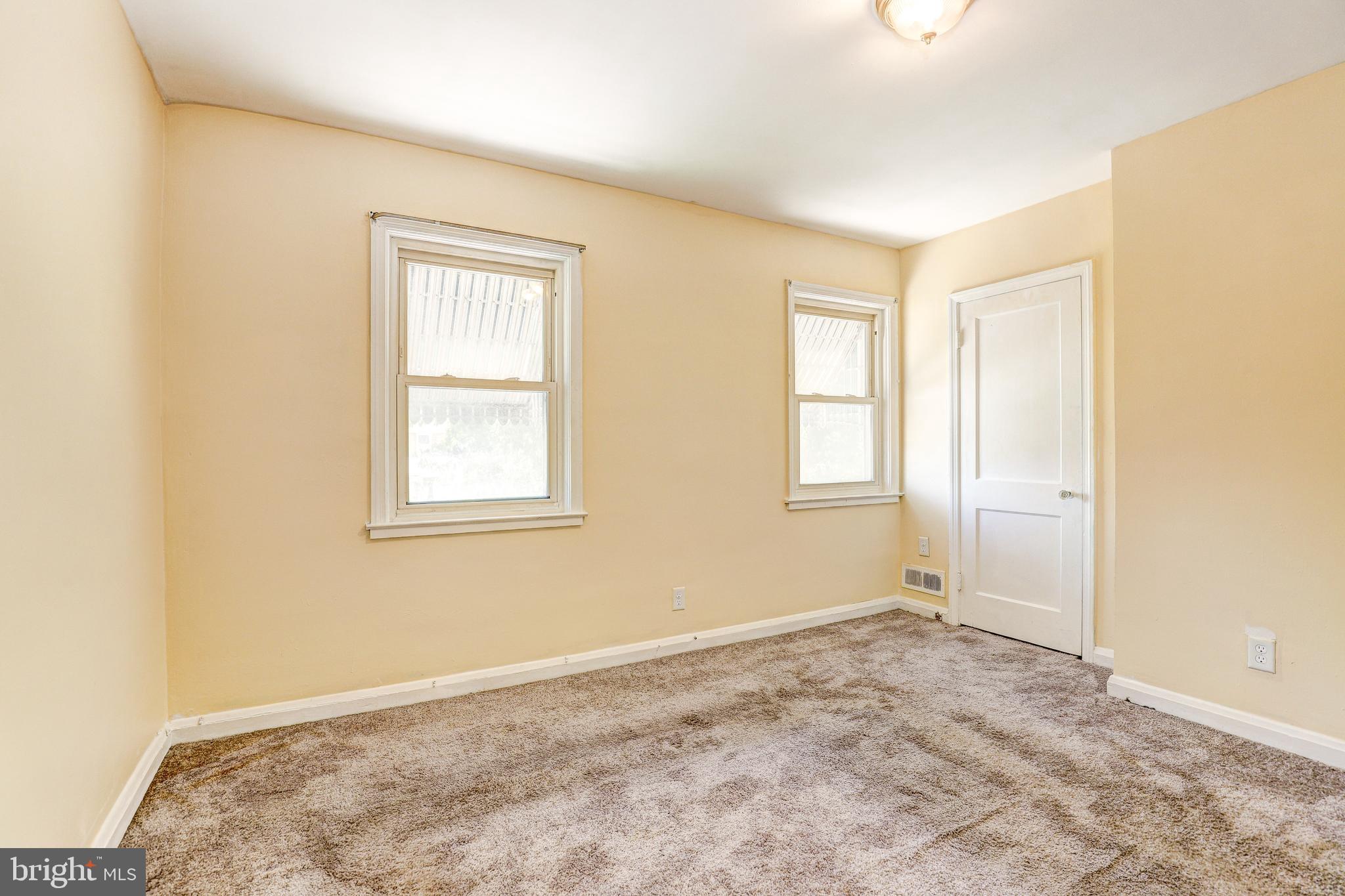 DUNDALK VILLAGE - Residential