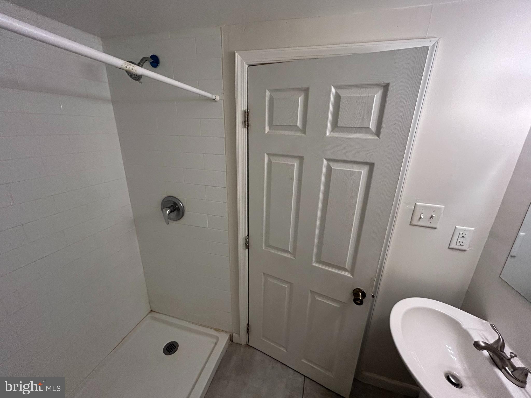 OVERBROOK PARK - Residential Lease