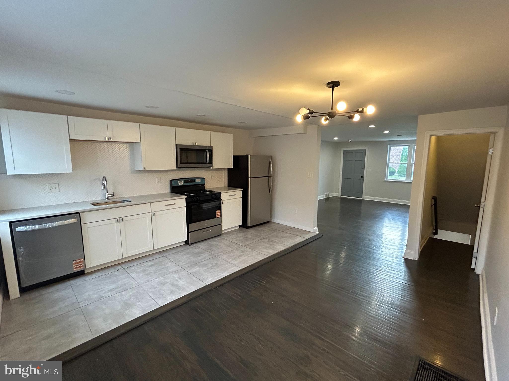 OVERBROOK PARK - Residential Lease