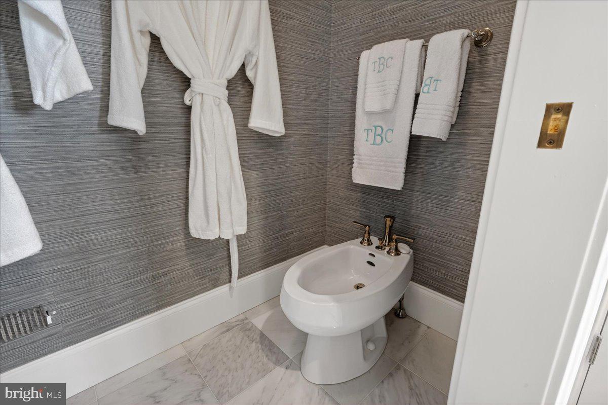 CHAPEL HILL - Residential