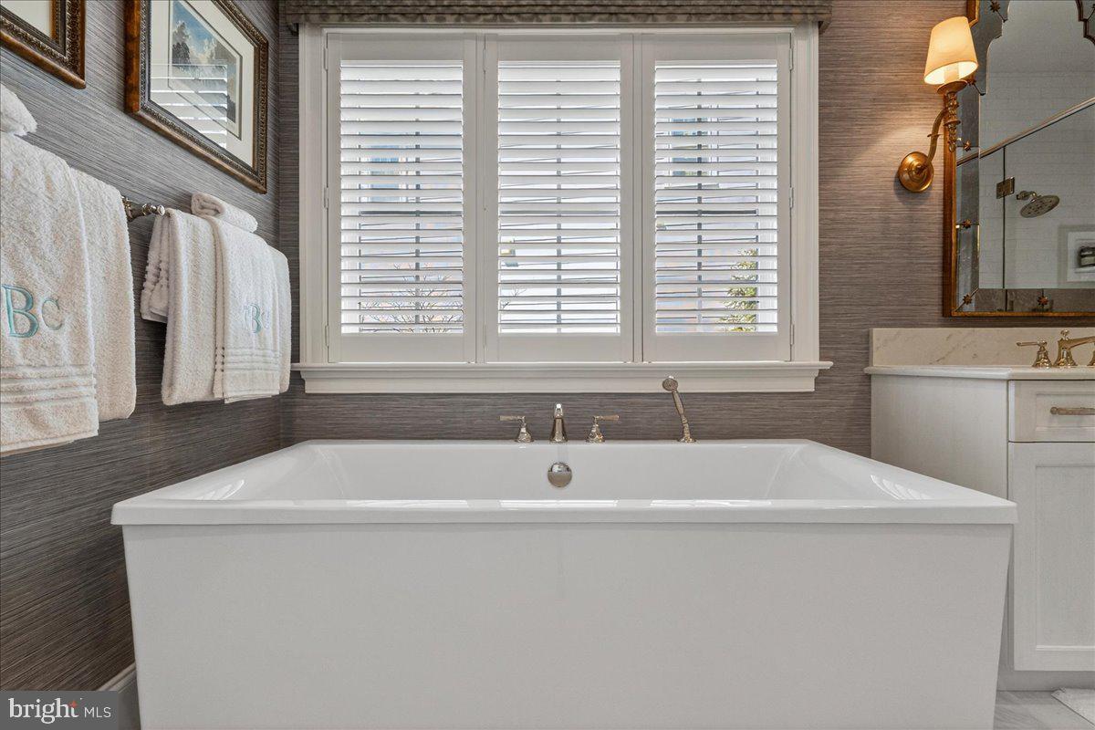 CHAPEL HILL - Residential