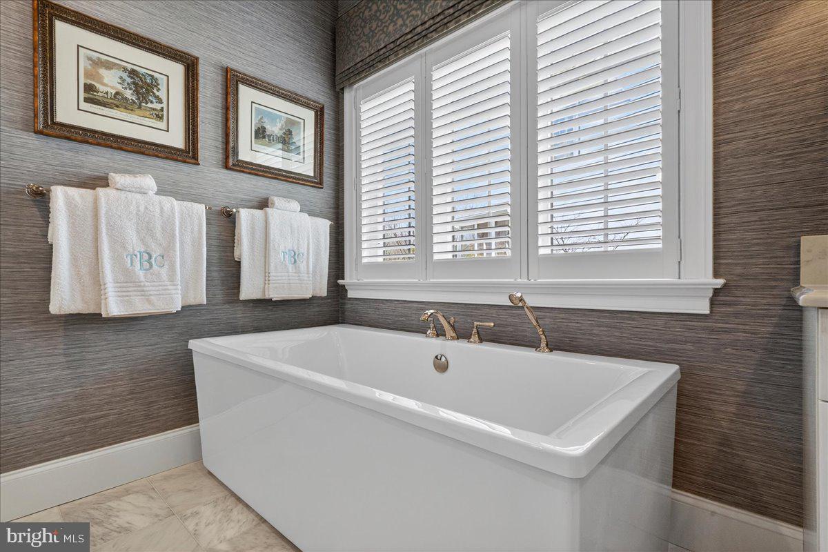 CHAPEL HILL - Residential