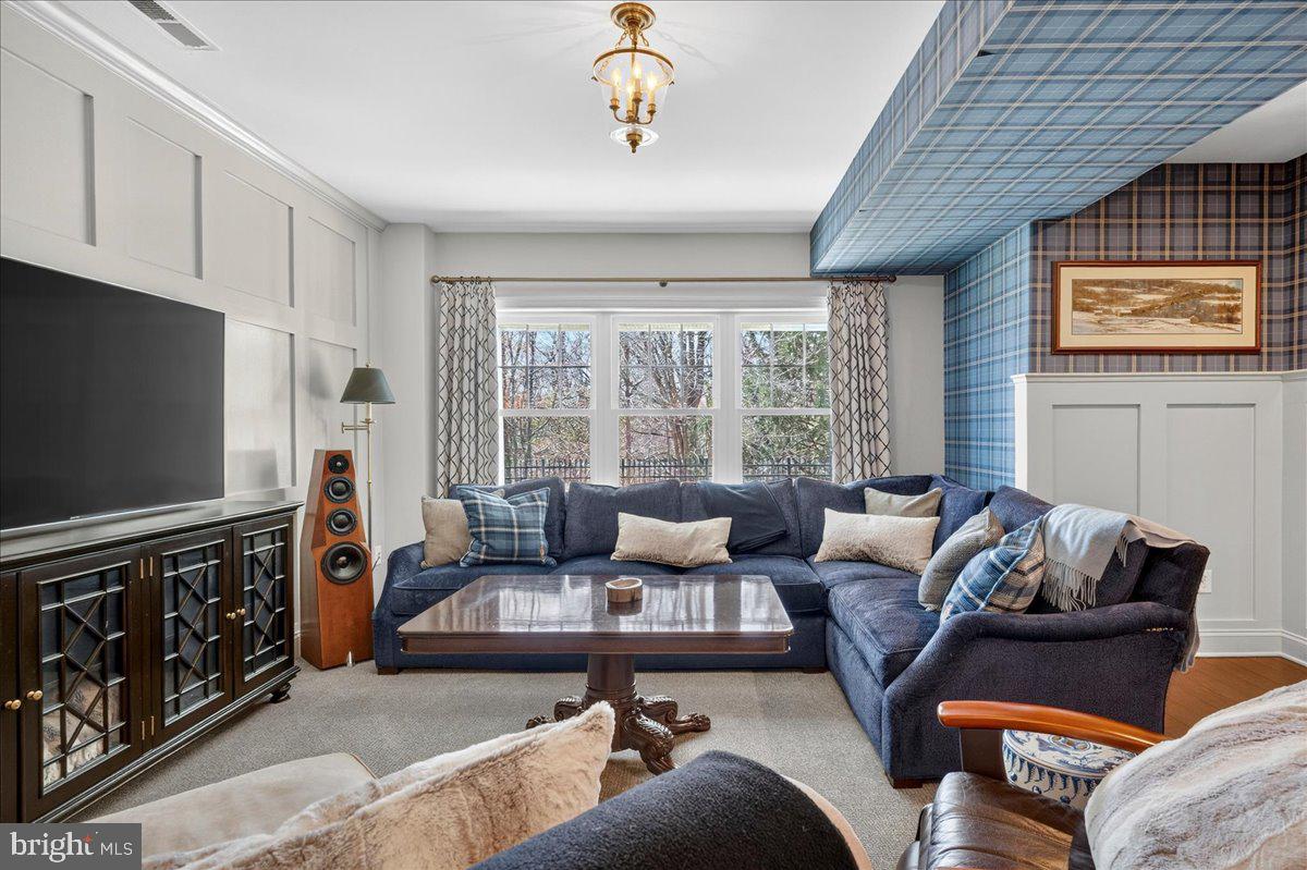 CHAPEL HILL - Residential