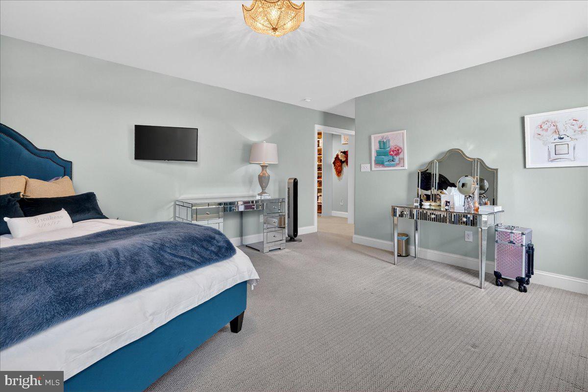 CHAPEL HILL - Residential