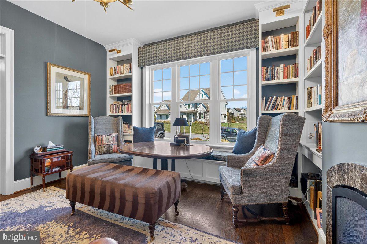 CHAPEL HILL - Residential