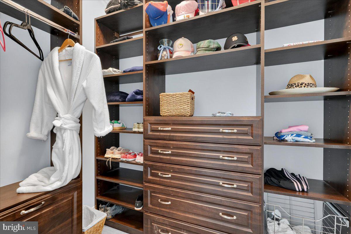 CHAPEL HILL - Residential