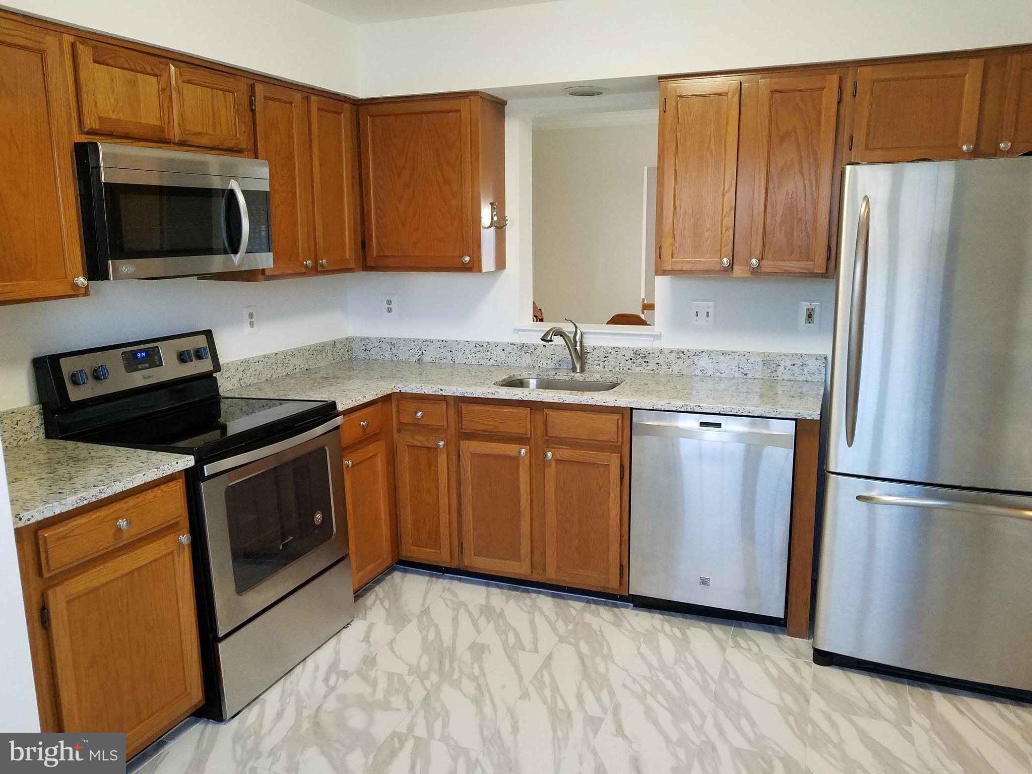 POTOMAC CROSSING - Residential Lease