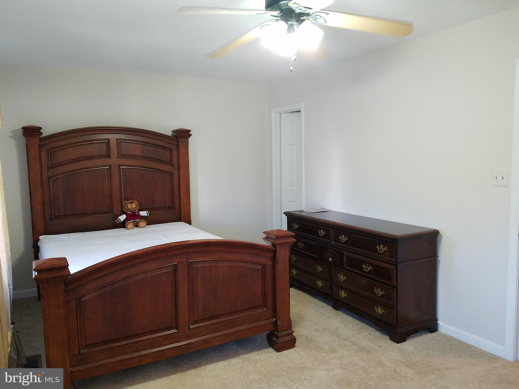 POTOMAC CROSSING - Residential Lease