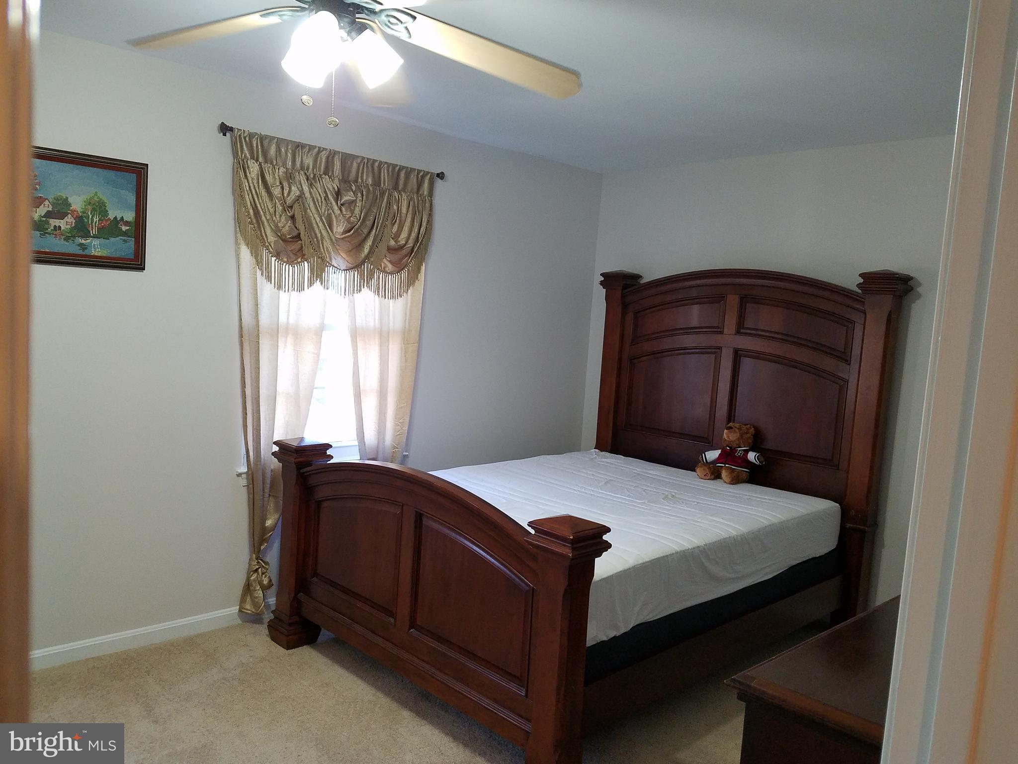 POTOMAC CROSSING - Residential Lease