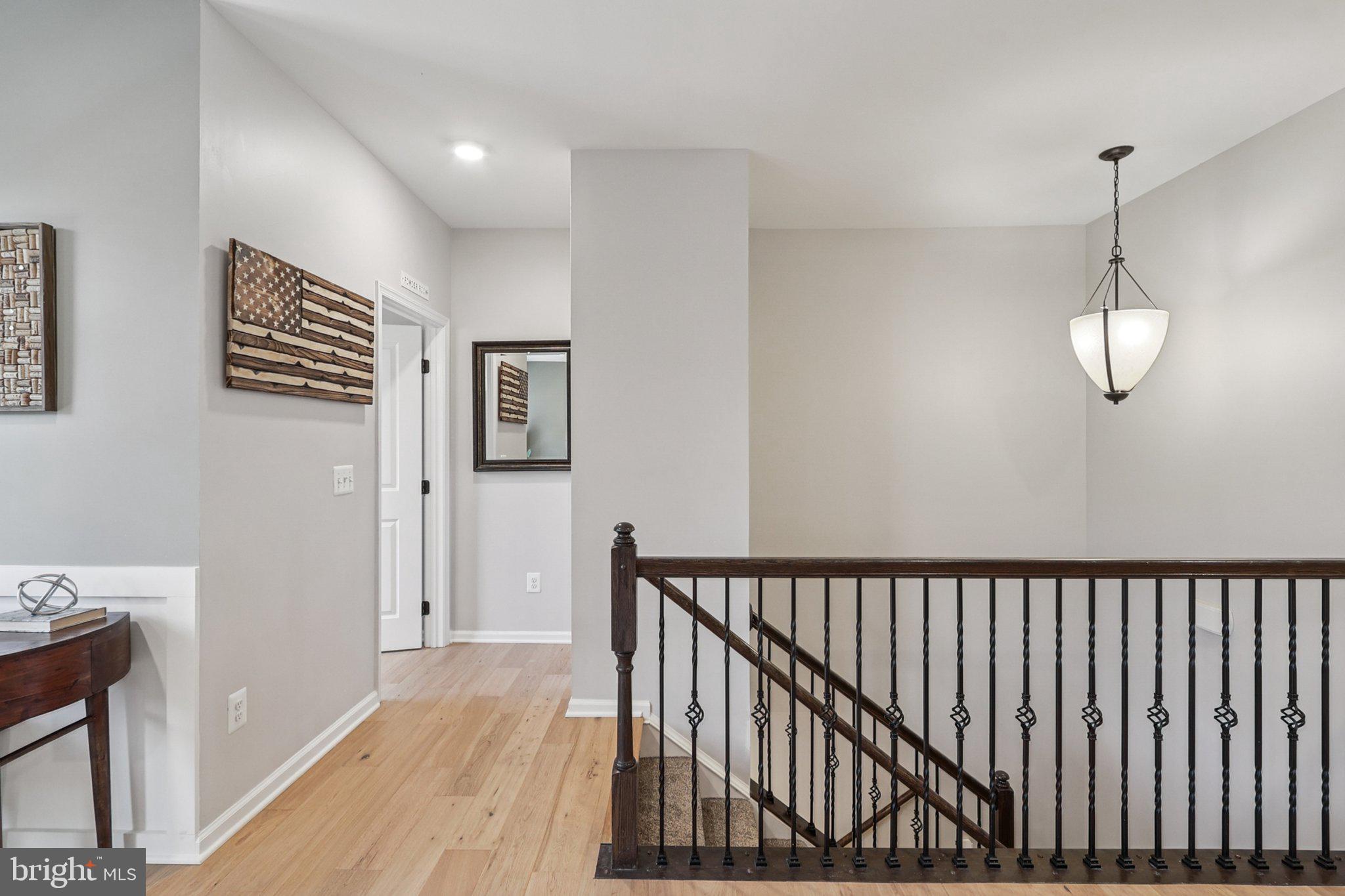 269 HIGH RAIL TERRACE SE