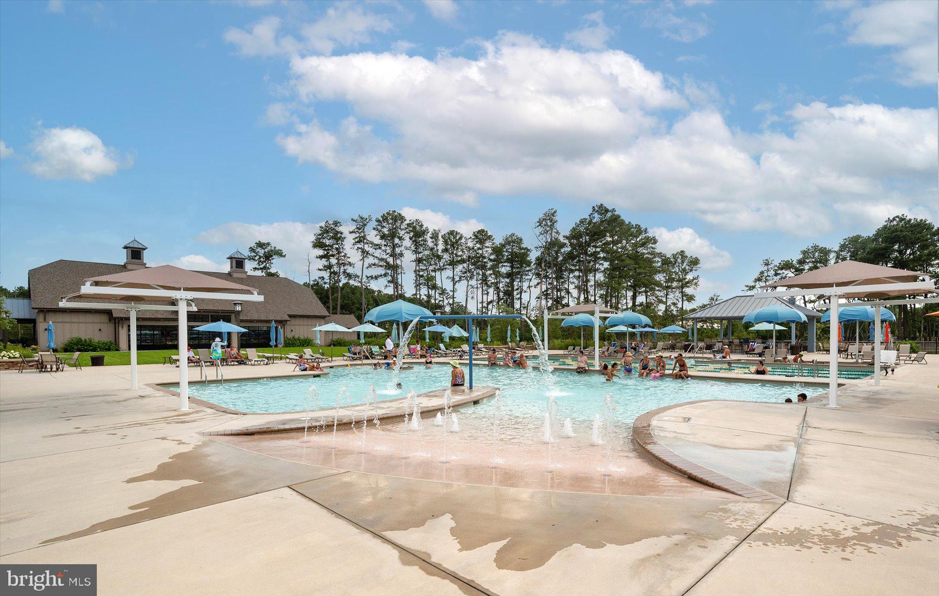 BAY FOREST CLUB - Residential