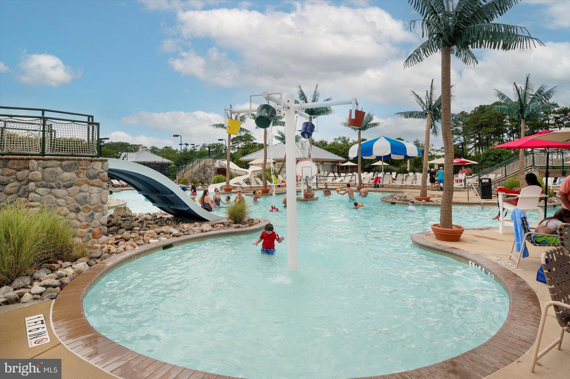 BAY FOREST CLUB - Residential