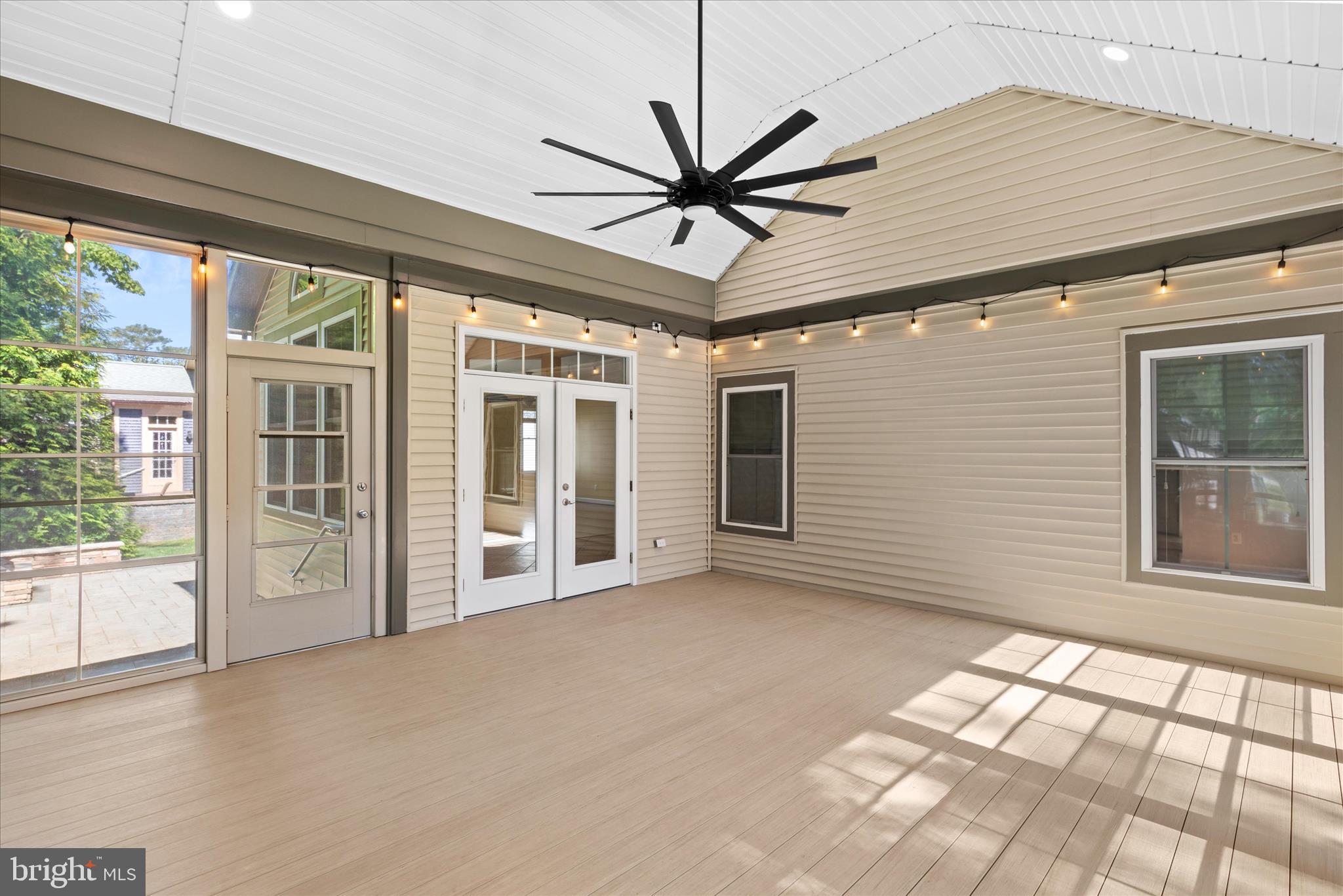 BAY FOREST CLUB - Residential