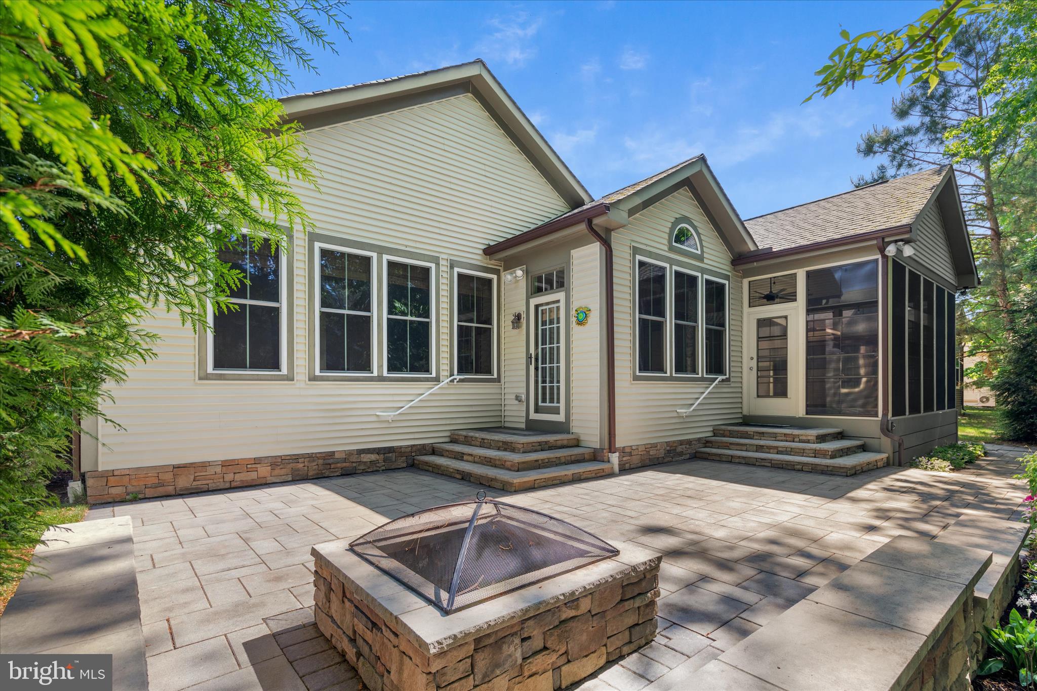 BAY FOREST CLUB - Residential