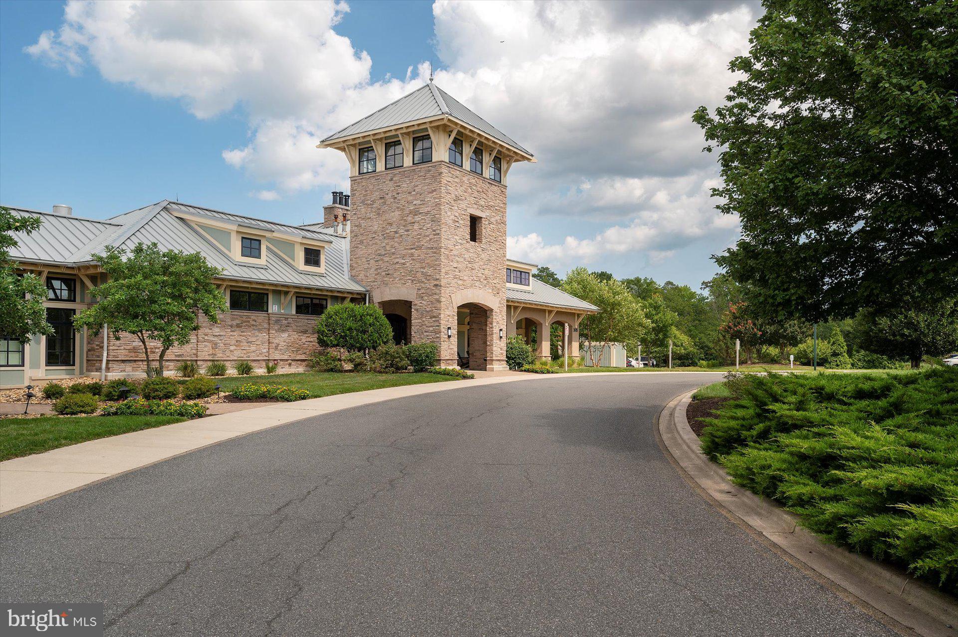BAY FOREST CLUB - Residential
