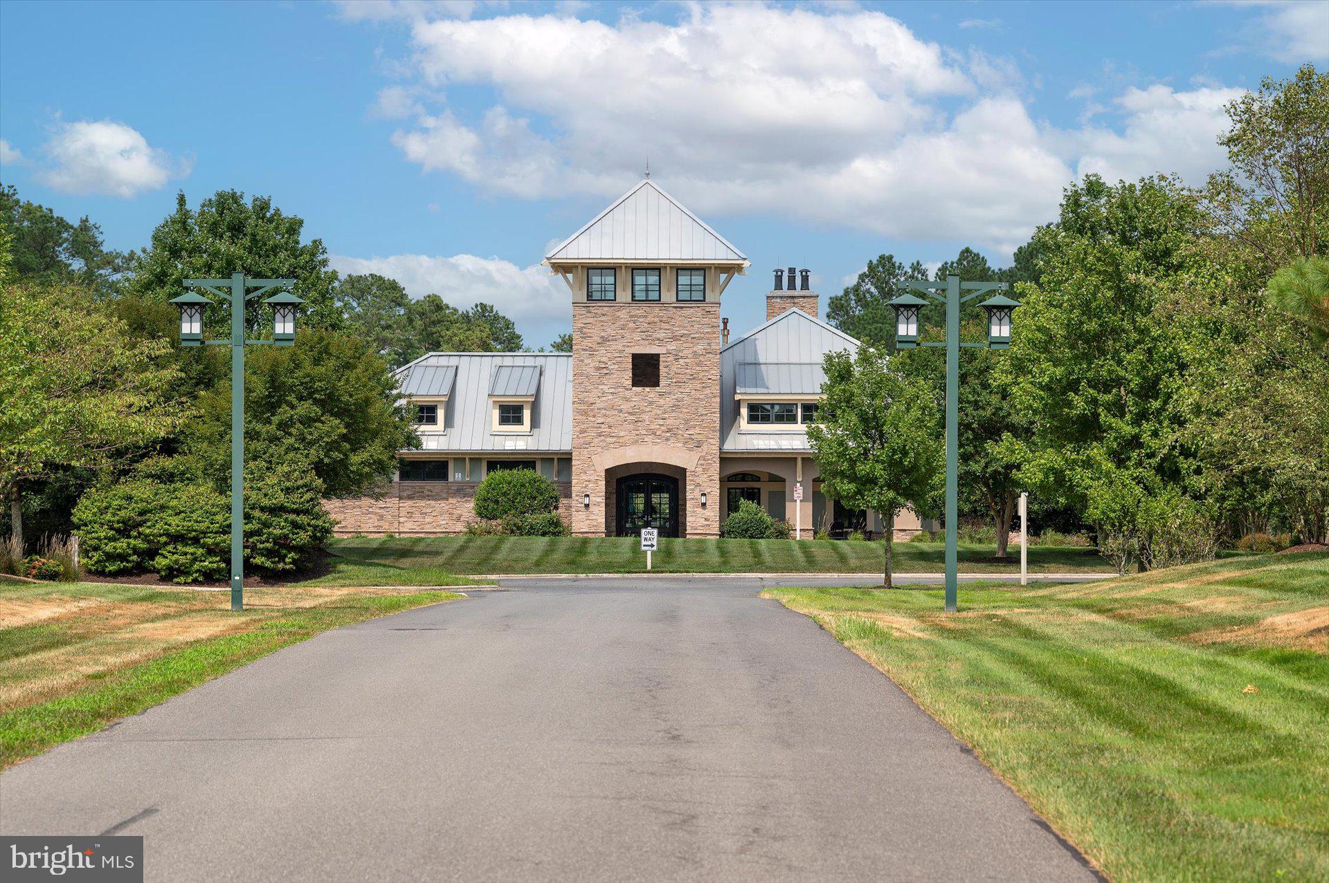 BAY FOREST CLUB - Residential