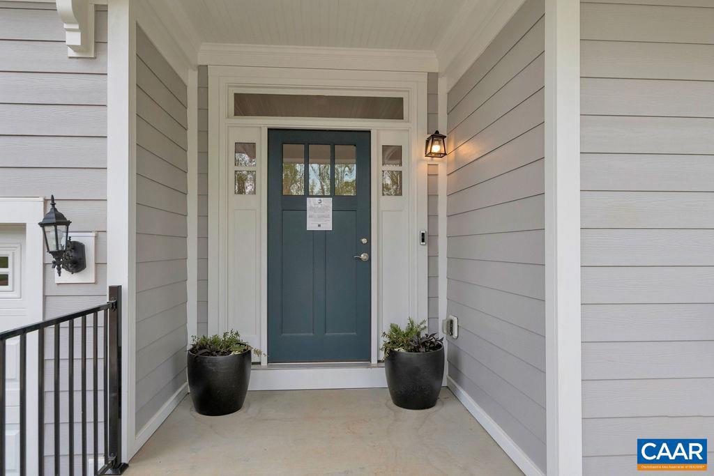 MEADOW BROOK - Residential