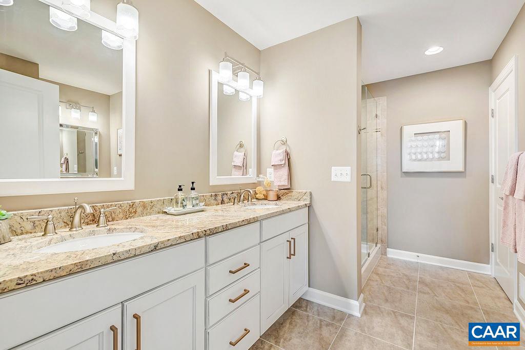 MEADOW BROOK - Residential